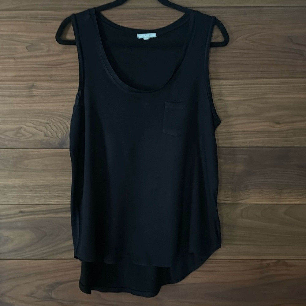 Pelione Black Tank with Front Pocket Size M